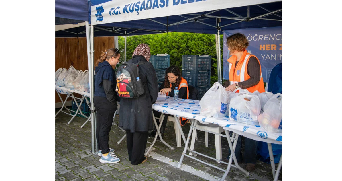 KUŞADASI&rsquo;NDA &Ccedil;OCUKLAR OKULA HER G&Uuml;N SAĞLIKLI VE MUTLU BAŞLIYOR