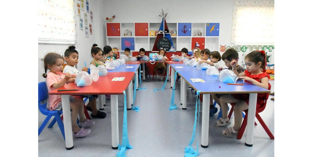 KUŞADASI&rsquo;NDA MİNİKLER GELECEĞE &Ccedil;OCUK GELİŞİM MERKEZİ&rsquo;NDE HAZIRLANIYOR