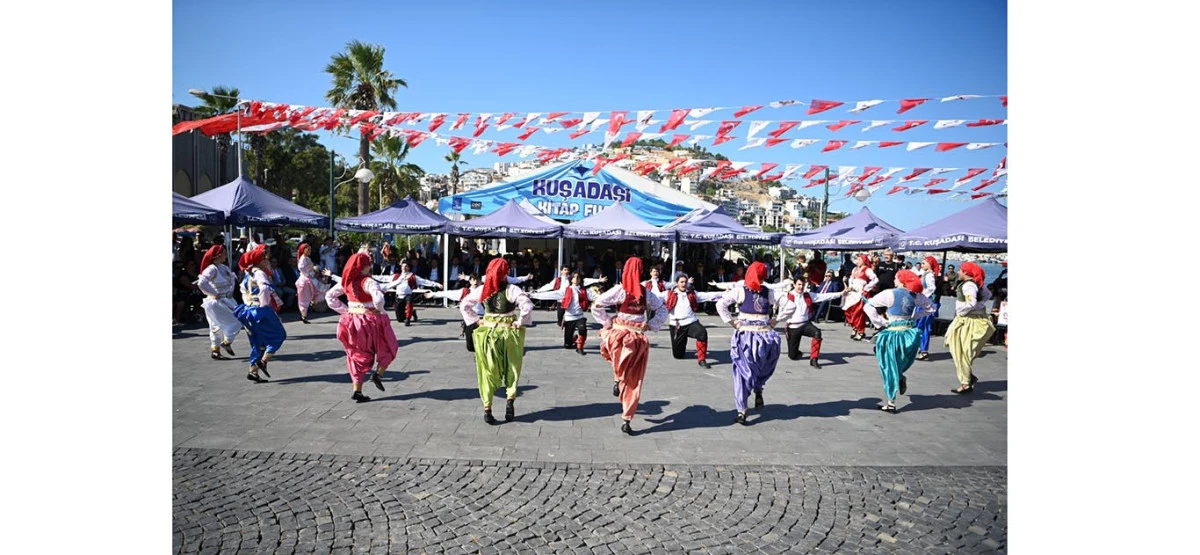 KUŞADASI&rsquo;NIN D&Uuml;ŞMAN İŞGALİNDEN KURTULUŞUNUN  104&rsquo;&Uuml;NC&Uuml; YIL D&Ouml;N&Uuml;M&Uuml; COŞKUYLA KUTLANDI