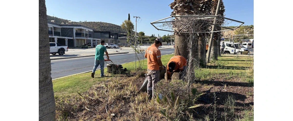 KUŞADASI&rsquo;NIN GİRİŞ VE &Ccedil;IKIŞLARI PARK VE BAH&Ccedil;ELER EKİPLERİNE EMANET
