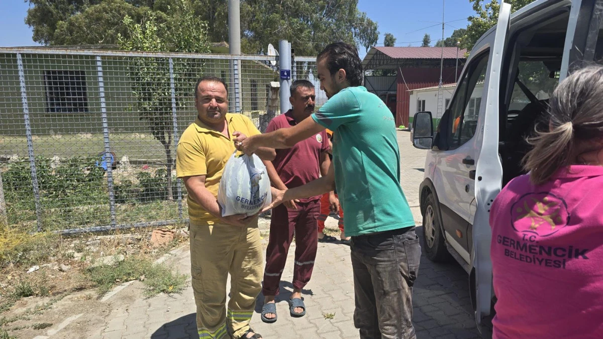 MECLİS ÜYESİ BAĞIŞLADI BAŞKAN ZENCİRCİ DAĞITTI GERMENCİK’İN AĞZI TATLANDI
