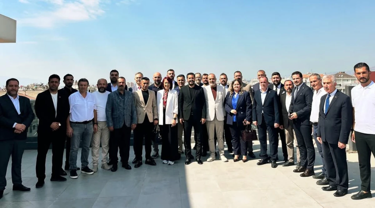 MHP Aydın İl Teşkilatı Mazbatasını Aldı