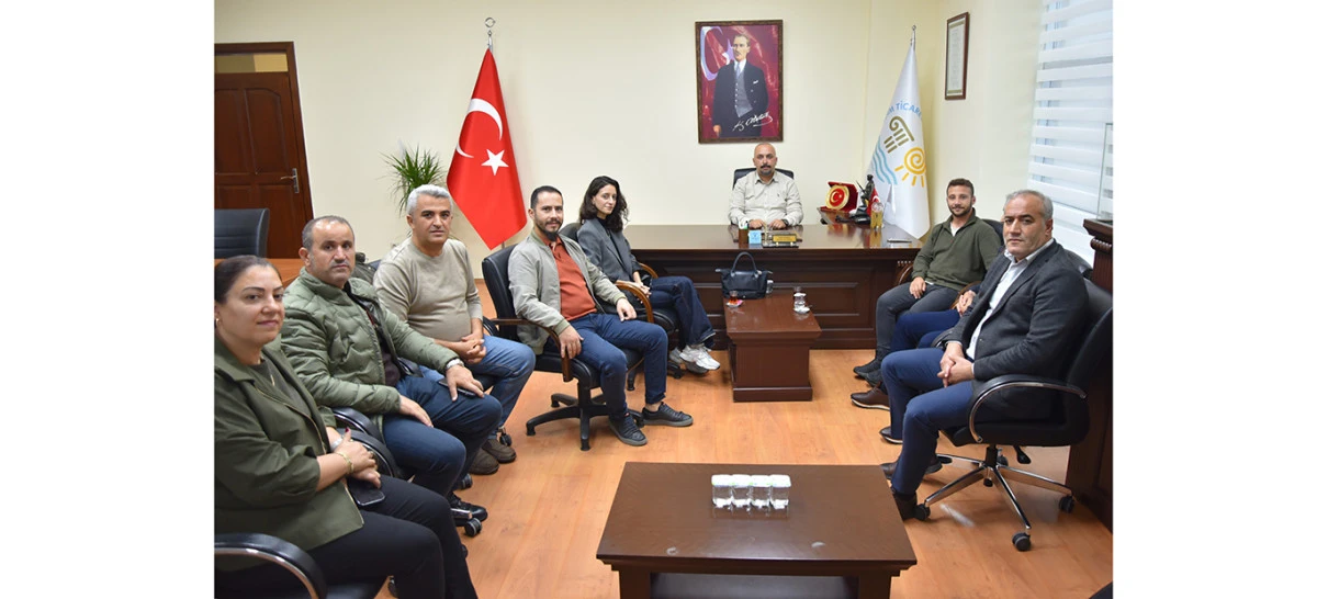 MİMAR M&Uuml;HENDİS ODALARI TEMSİLCİLERİNDEN TİCARET ODASINA TEBRİK ZİYARETİ
