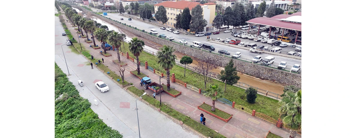 NAZİLLİ BELEDİYESİ Y&Uuml;R&Uuml;Y&Uuml;Ş YOLLARINI BAKIMA ALDI