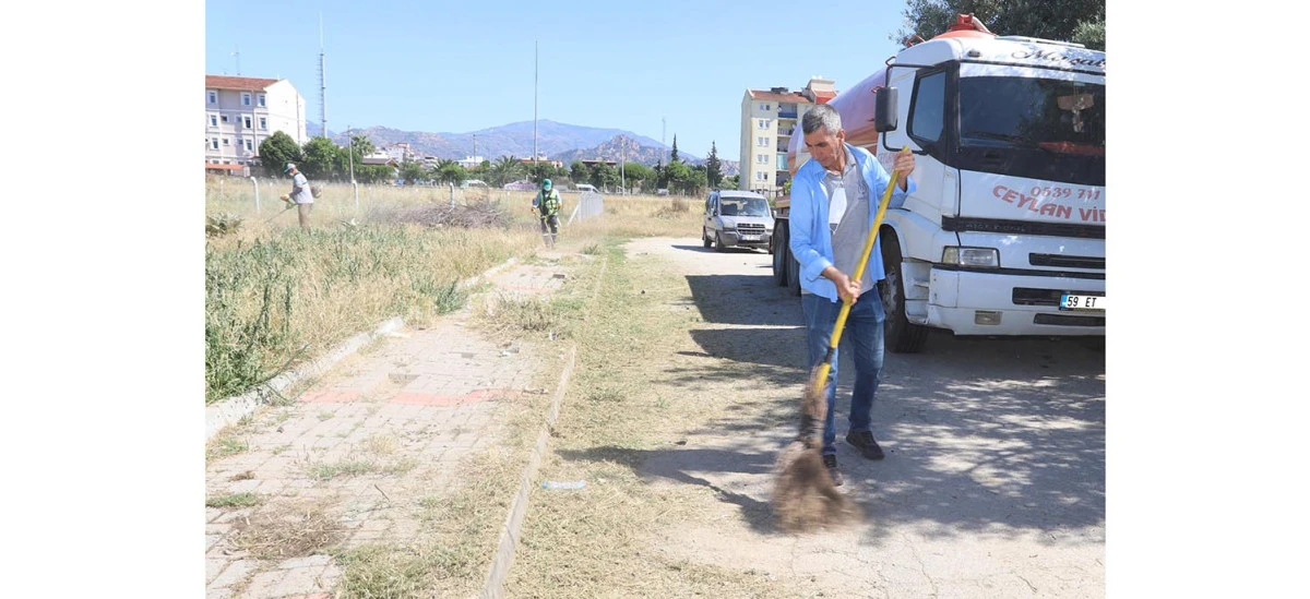 NAZİLLİ BELEDİYESİ&rsquo;NDEN PARK VE YEŞİL ALANLARDA TEMİZLİK SEFERBERLİĞİ