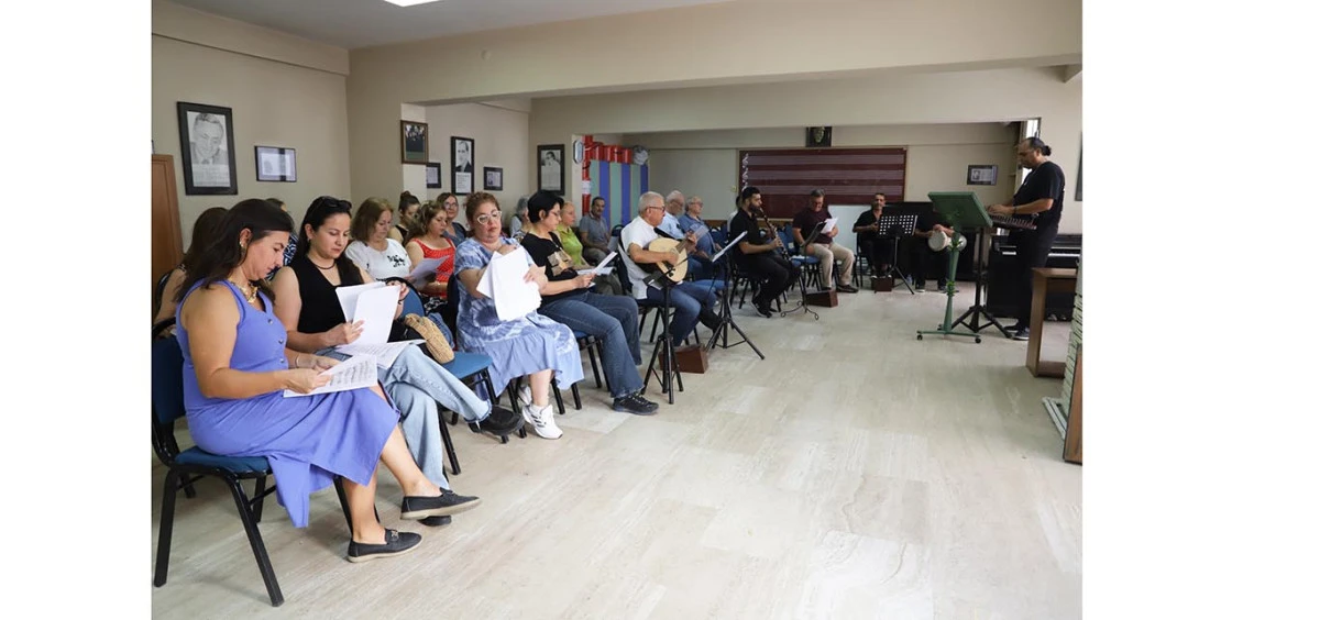 NAZİLLİ&rsquo;NİN 42 YILLIK KOROSU YENİ D&Ouml;NEME BAŞLADI