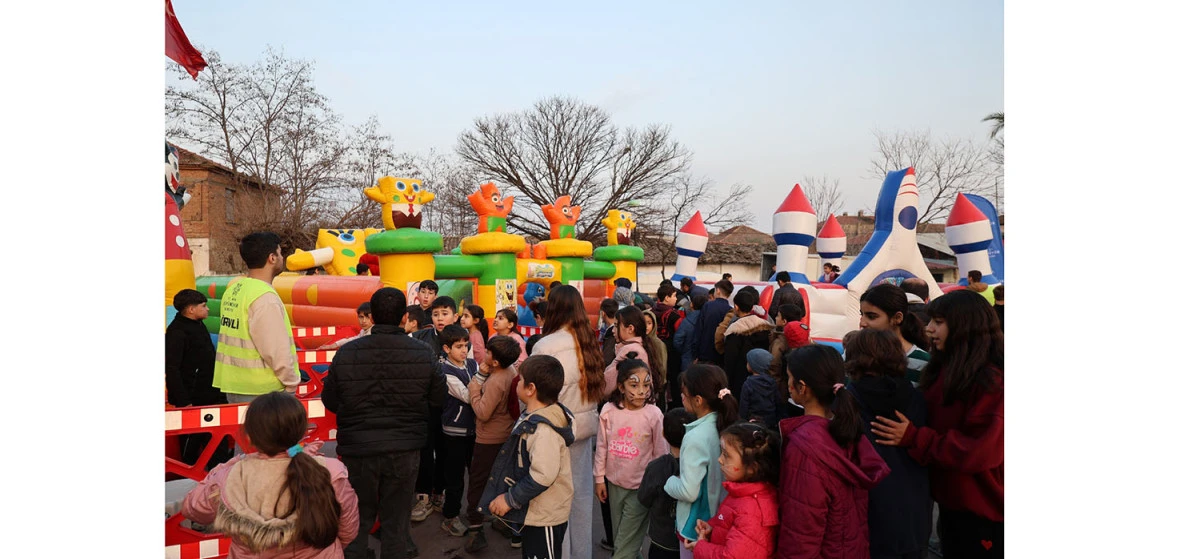 SULTANHİSAR&rsquo;DA HER YAŞTAN VATANDAŞ  B&Uuml;Y&Uuml;KŞEHİR BELEDİYESİ&rsquo;NİN RAMAZAN ETKİNLİKLERİYLE BULUŞTU