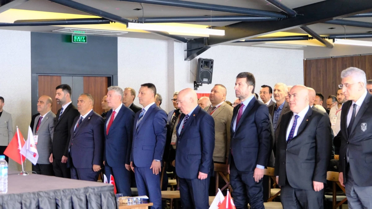 TGK KOCAELİ&rsquo;DE TOPLANDI: YEREL BASININ GELECEĞİ MASAYA YATIRILDI