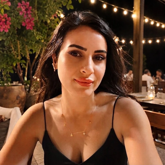 Alev &Ouml;ğretmen